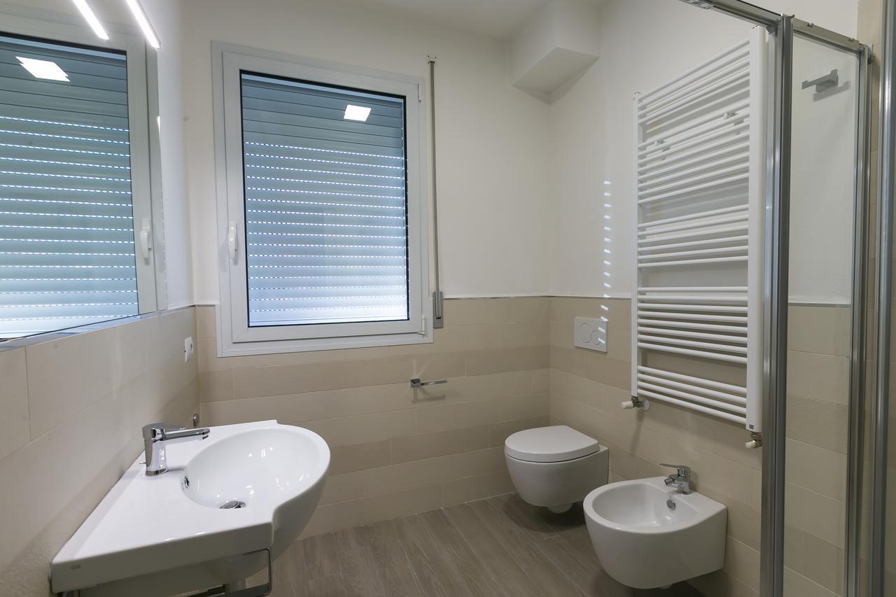 リミニ Residenza Riva Azzurraアパートホテル エクステリア 写真