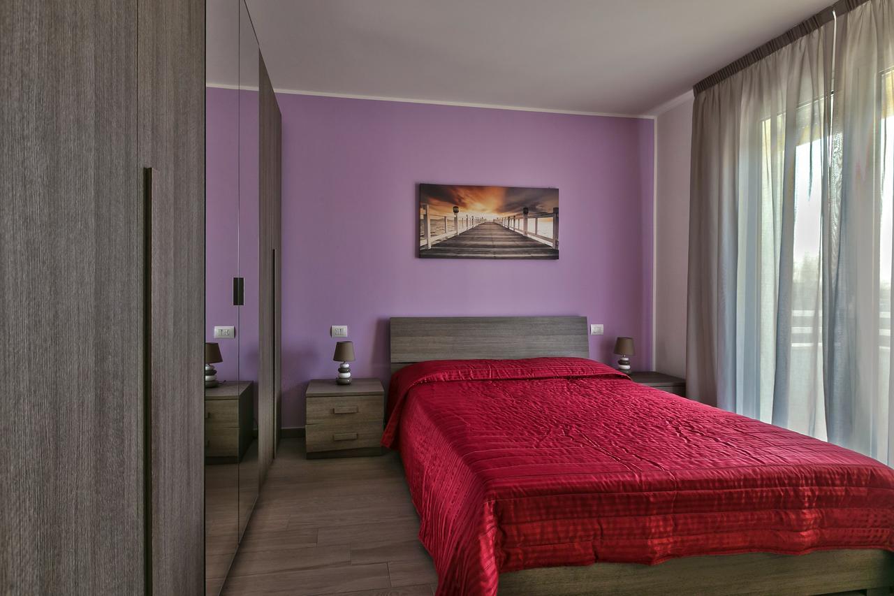 リミニ Residenza Riva Azzurraアパートホテル エクステリア 写真